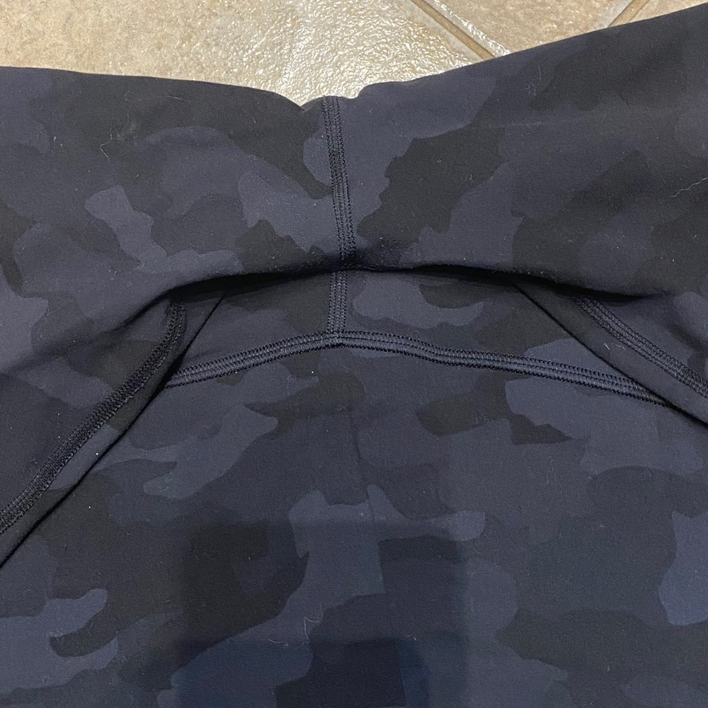 SOLD Lululemon camo align crops 21” - Picture 8 of 9